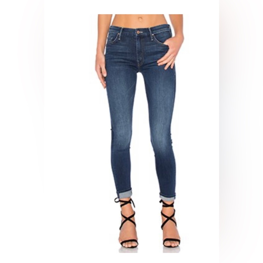 MOTHER
High Waisted Looker Jeans In Power Play
Size 28